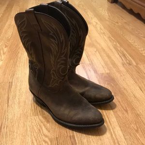Women’s cowboy boots